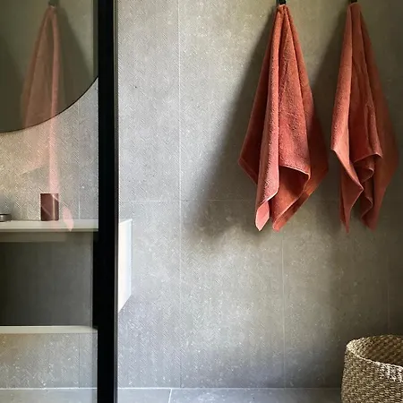 Les Loges En Provence - Contemporelle *
